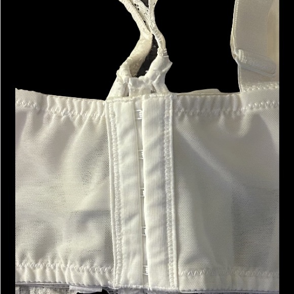 Vamp Bras and Things  White Lace Glimmer Contour Cup Bustier Bra  Size 32 D - Picture 7 of 8